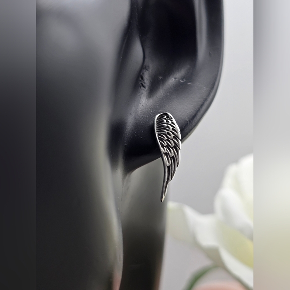 ❤️ ETERNAL WINGS STERLING SILVER EARRINGS - Picture 7 of 9